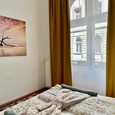 Weinerhouse Design Apartment Budapest Bagian luar foto