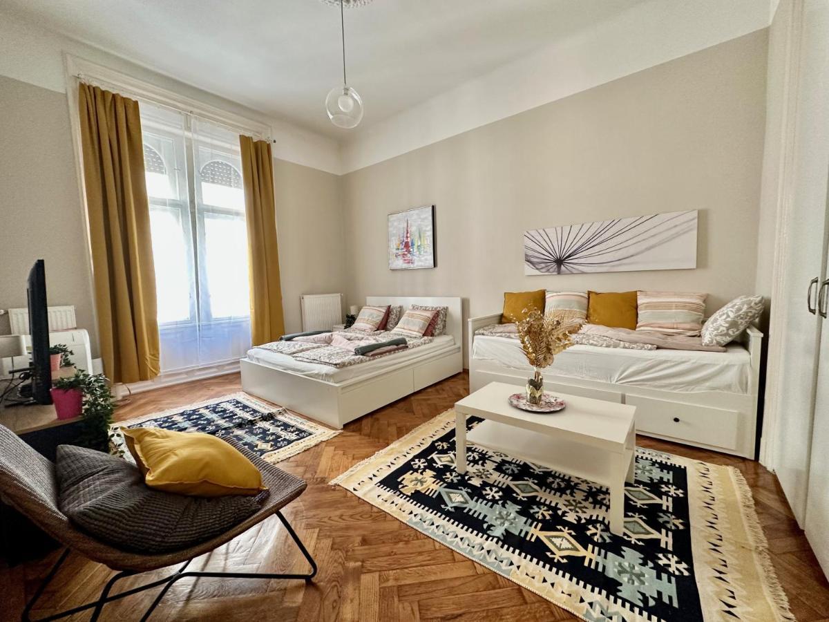 Weinerhouse Design Apartment Budapest Bagian luar foto