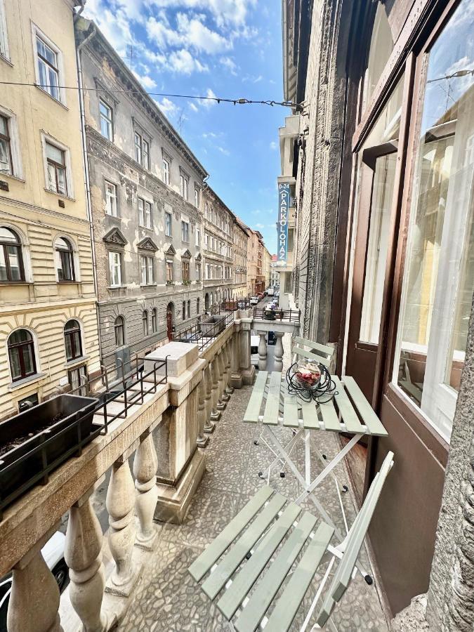 Weinerhouse Design Apartment Budapest Bagian luar foto